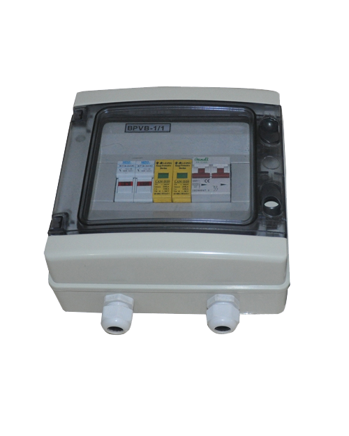 1進(jìn)1出光伏防雷匯流箱